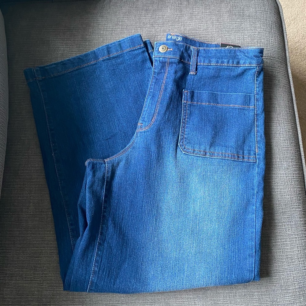 NWT Energie wide leg stretch dark wash crop Jean